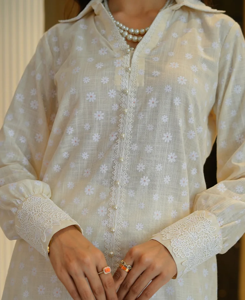 White Swan - Image 4