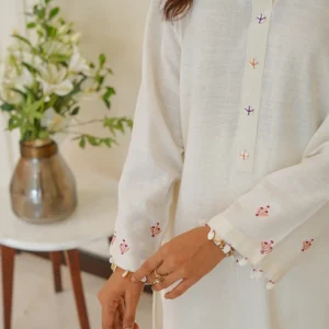 Ivory Allure - Image 4